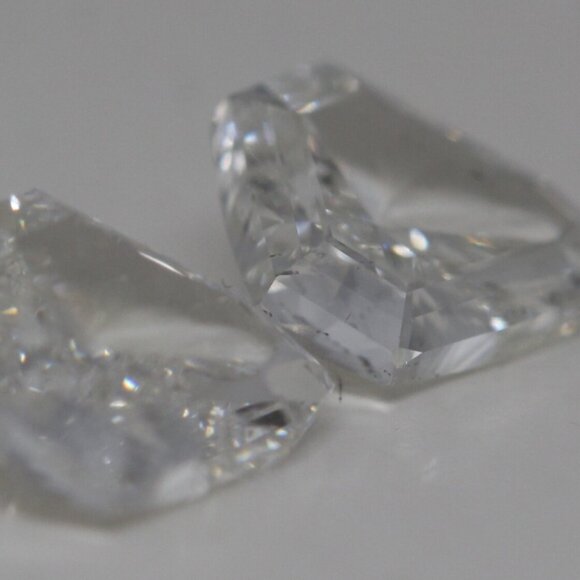A Pair Of Shield Natural Mined Loose Diamonds (1.62 Ct G Si1) C52000015 - Picture 4 of 5